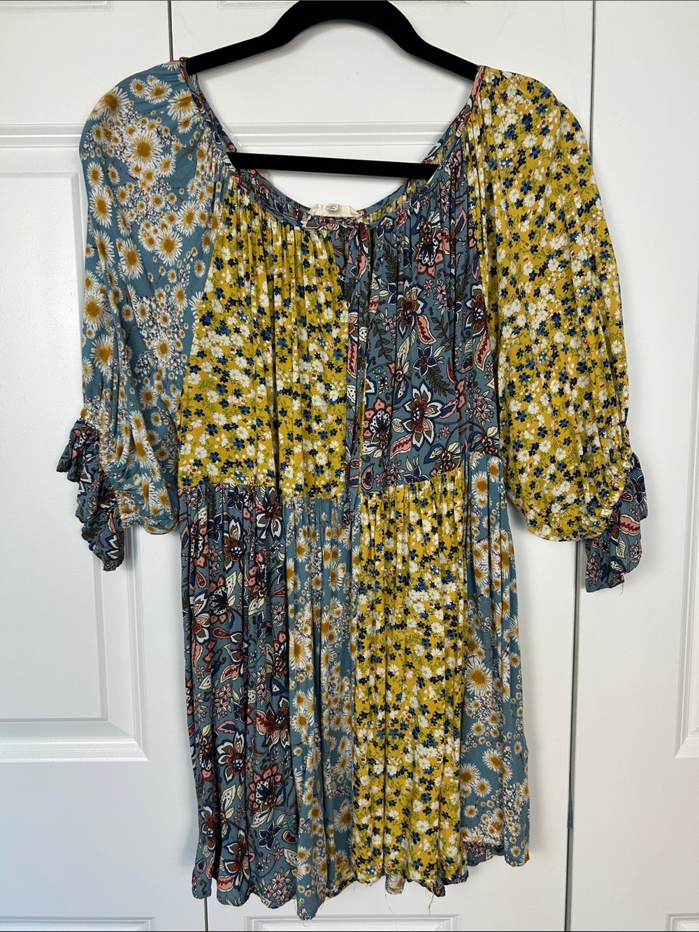 Easel Boho Floral Patchwork Peasant Top - Yellow & Blue Size Large